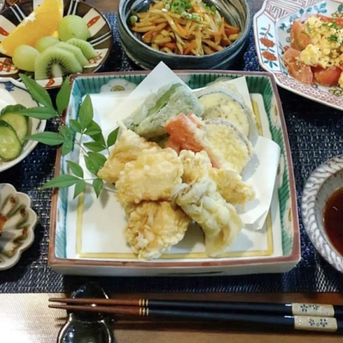食器 「白梅文様足付六寸角皿 手描き」 九谷美陶園 寺前瑛生 九谷焼 陶磁器