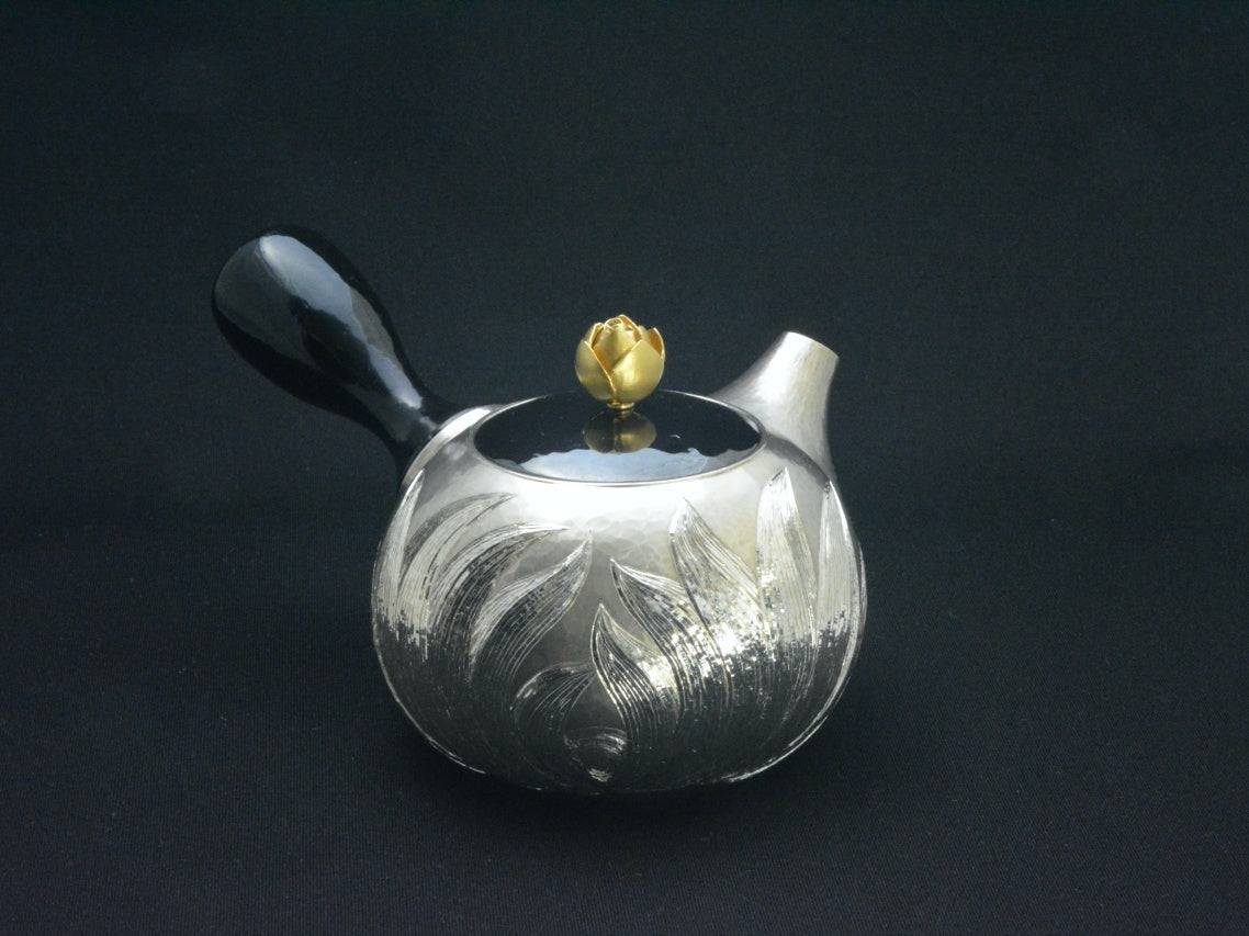 Tea supplies, Kyusu teapot, Flower sculpture - Lotus Kenichiro Izumi, Tokyo silverware, Metalwork