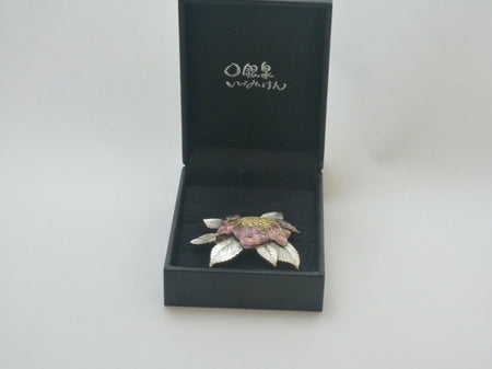 Jewelry, Hydrangea Brooch and pendant, Pink - Kenichiro Izumi, Tokyo silverware, Metalwork