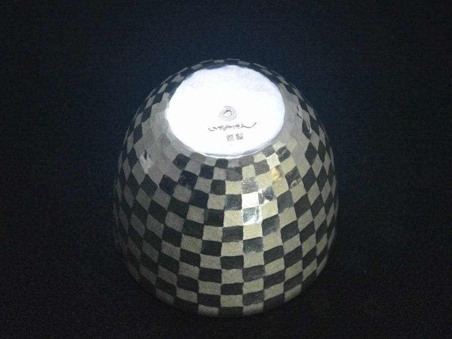 Drinking vessel, Checkered largr sake cup -Award-winning work Kenichiro Izumi,, Tokyo silverware, Metalwork