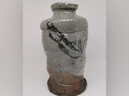 Flower vessel, Underglaze iron painting vase - Raizan Yasunaga, Karatsu ware, Ceramics