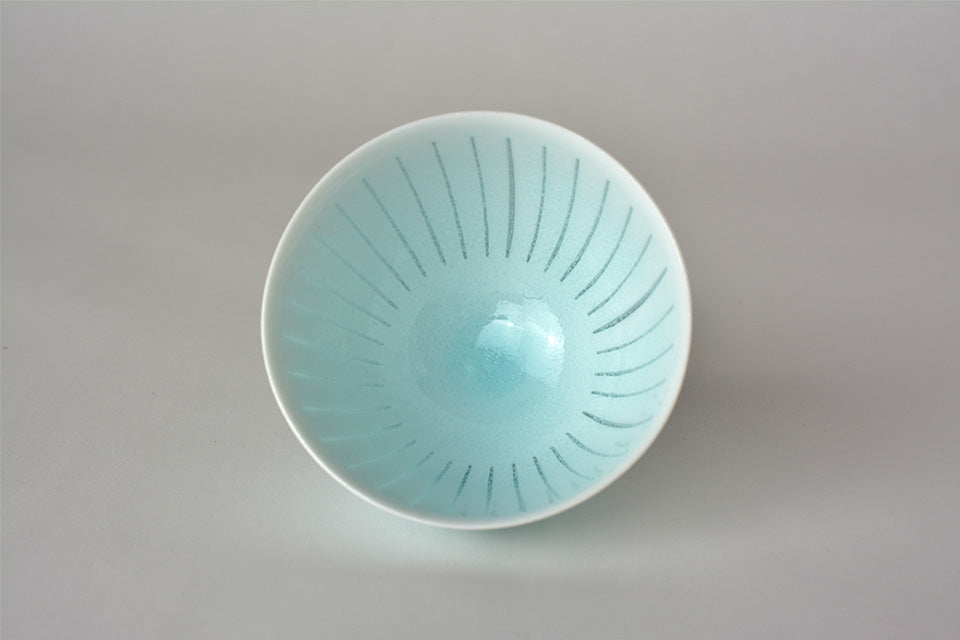 Drinkware, Sake cup, Bluish-white porcelain, Blooming flowers on water B - Kotaro Ikura, Ceramics