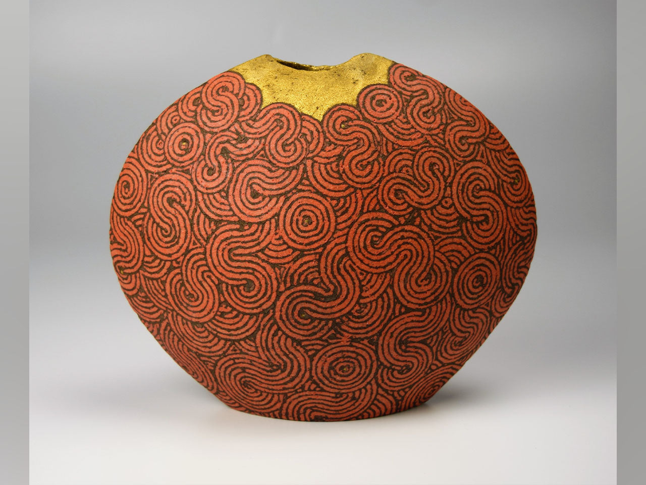 Flower vessel, Vase, Red curved design pottery - Satoshi Uetake, Kasama ware, Ceramics