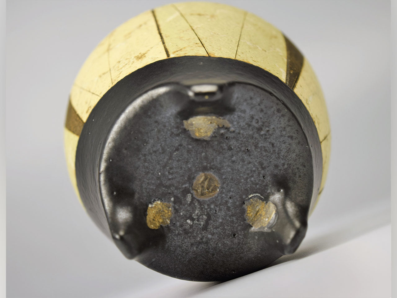 Ornament, Incense burner, White mud pottery - Hiroshi Kikuchi, Kasama ware, Ceramics