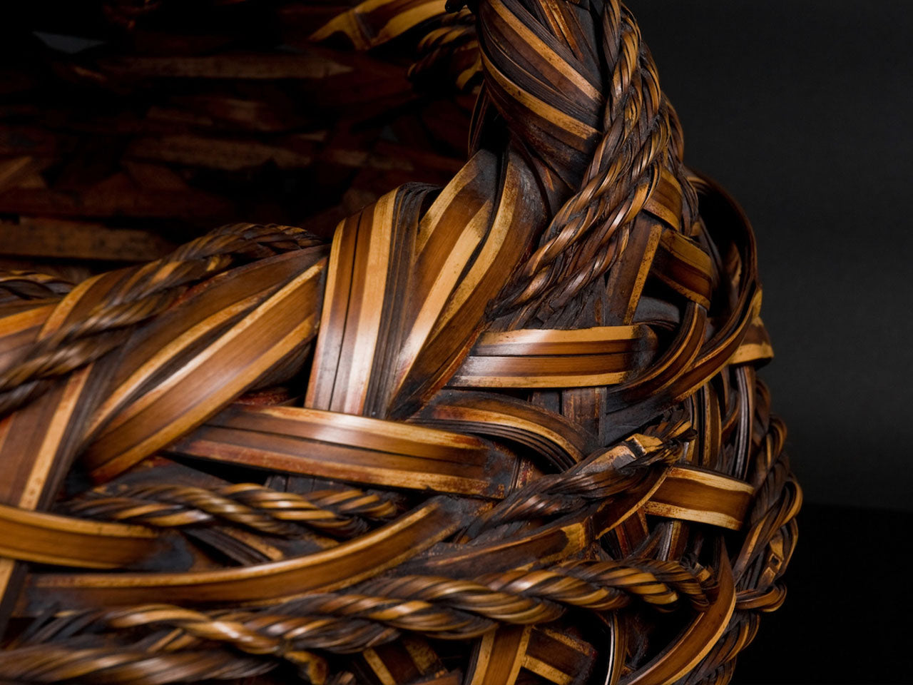 Flower vessel, Flower basket, Intricate braided with rope - Shouhaku Yufu, Beppu bamboo crafts