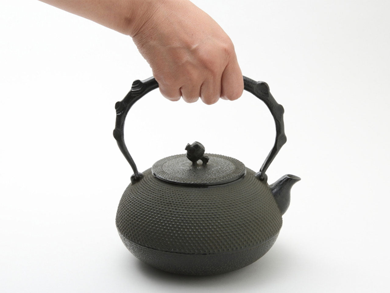 Tea supplies, Iron kettle, Houju Arare Black, 1.4L - Yoshinori Oikawa, Nambu ironware, Metalwork