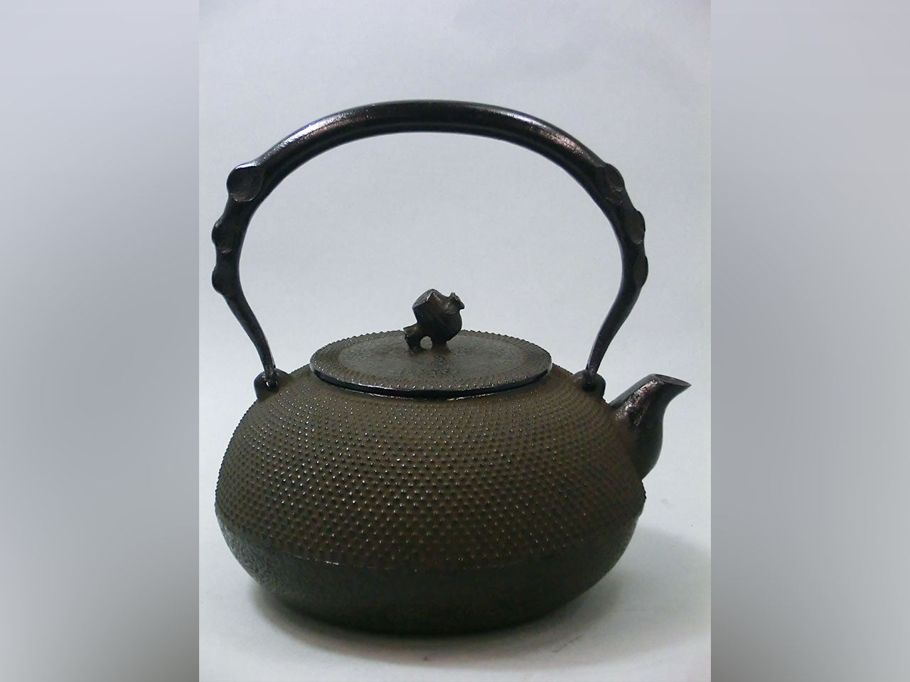 Tea supplies, Iron kettle, Houju Arare Black, 1.4L - Yoshinori Oikawa, Nambu ironware, Metalwork