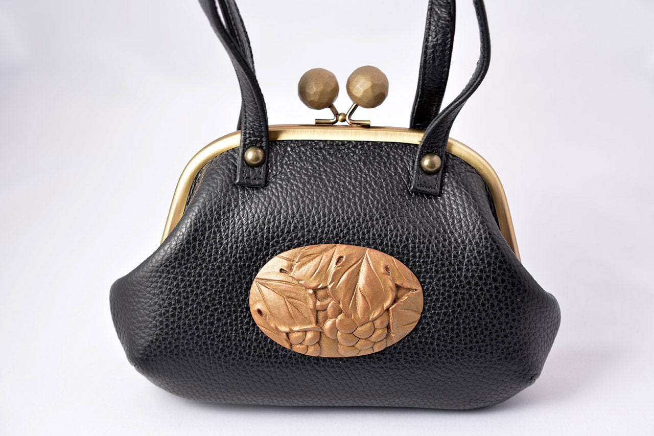 Fashion accessories, Handbag, Grape carving, 6-sun size - Toshiki Ozono, Kamakura carved lacquerware