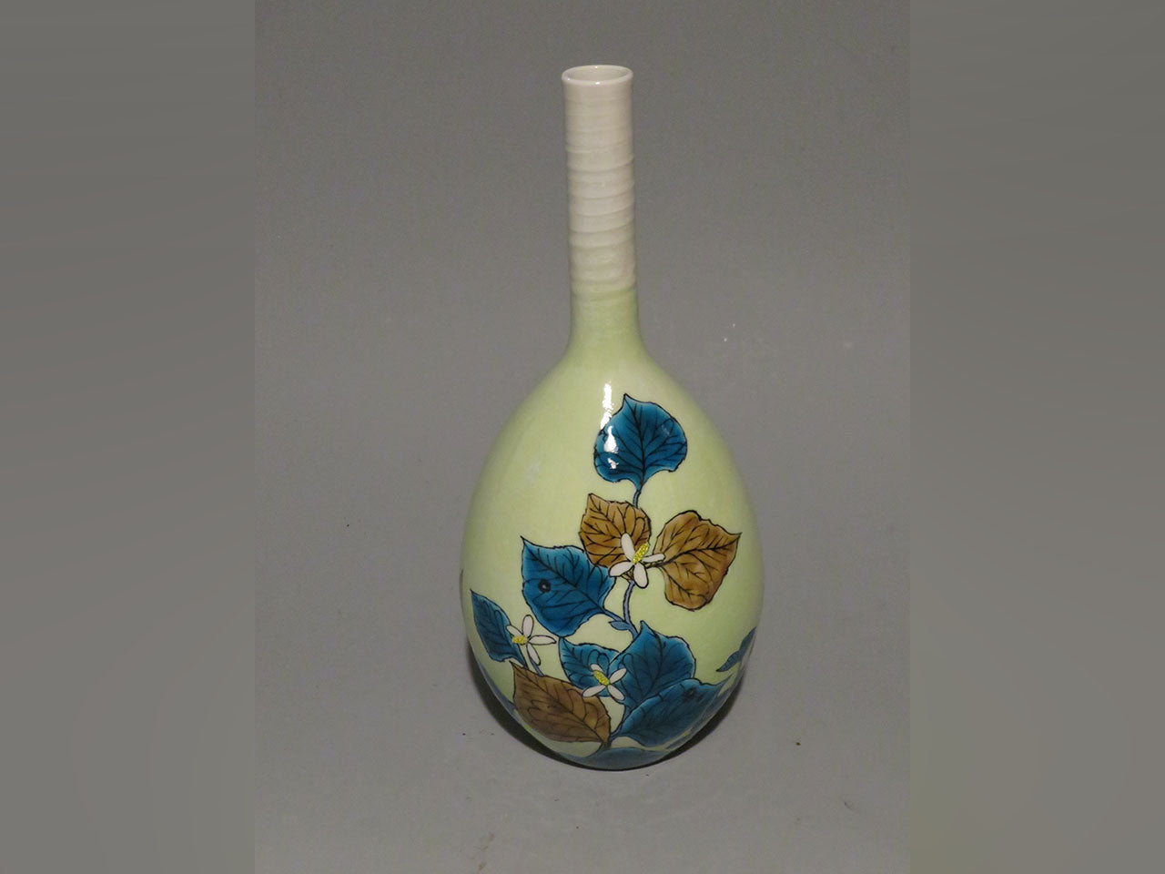 Flower vessel, Single flower vase, Colored glaze, Wild flower, Hand-drawn - Yoshihiro Yamaguchi, Kutani ware, Ceramics