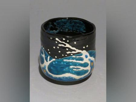 Tea ceremony utensils, Cylindrical matcha tea bowl, Black glaze, Wave and pine tree, Hand-drawn - Yoshihiro Yamaguchi, Kutani ware, Ceramics