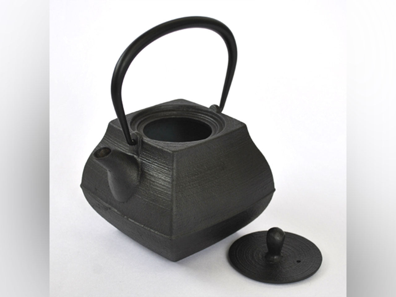 Tea supplies, Small iron kettle, Rock garden, 0.8L - Nambu ironware, Metalwork