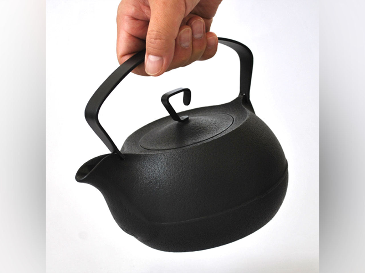 Tea supplies, Cast iron kettle, 1.3L, Black - Award-winning work, Nambu ironware, Metalwork