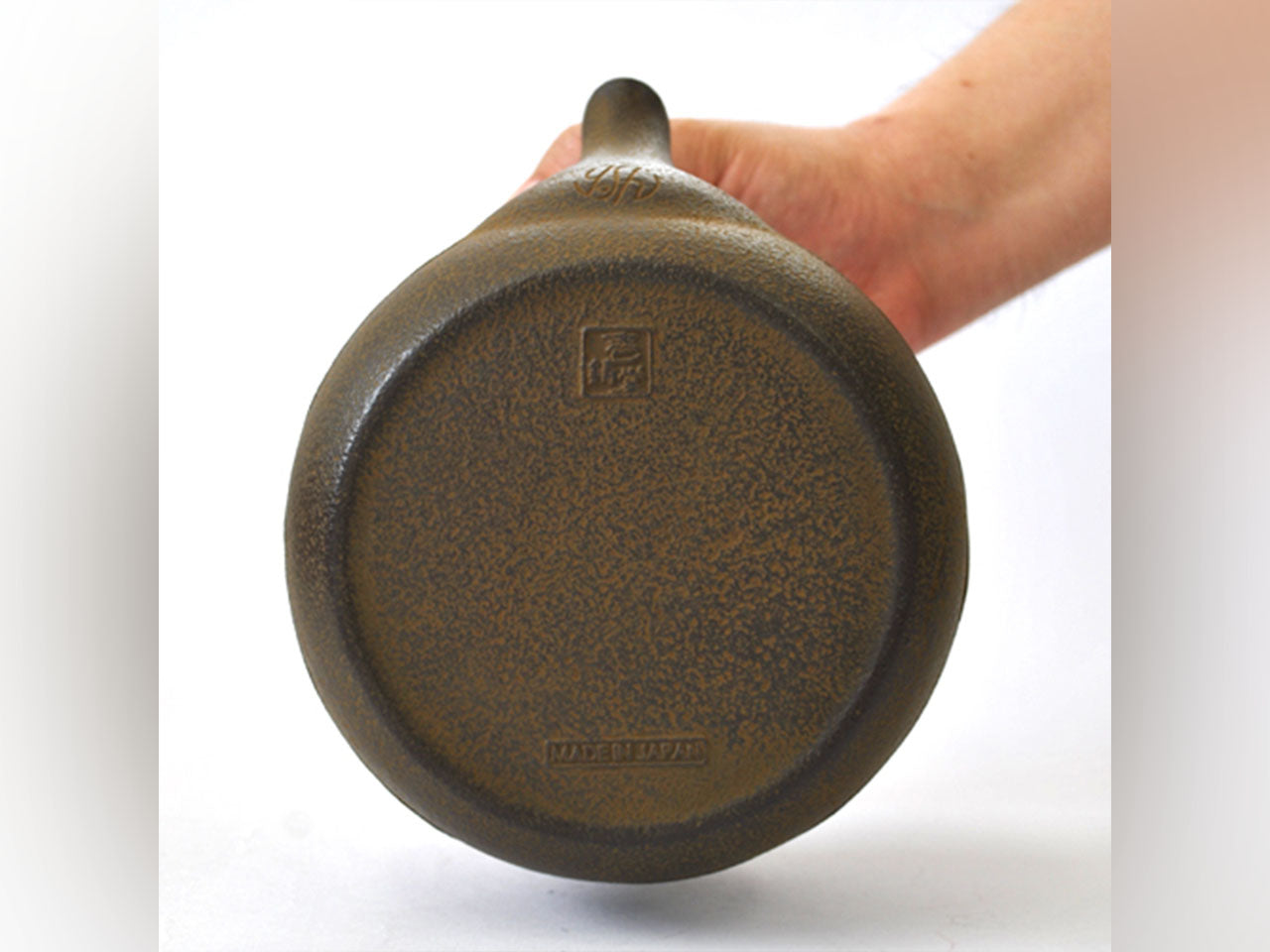 Tea supplies, Cast iron kettle, 1.3L, Brown - Award-winning work, Nambu ironware, Metalwork