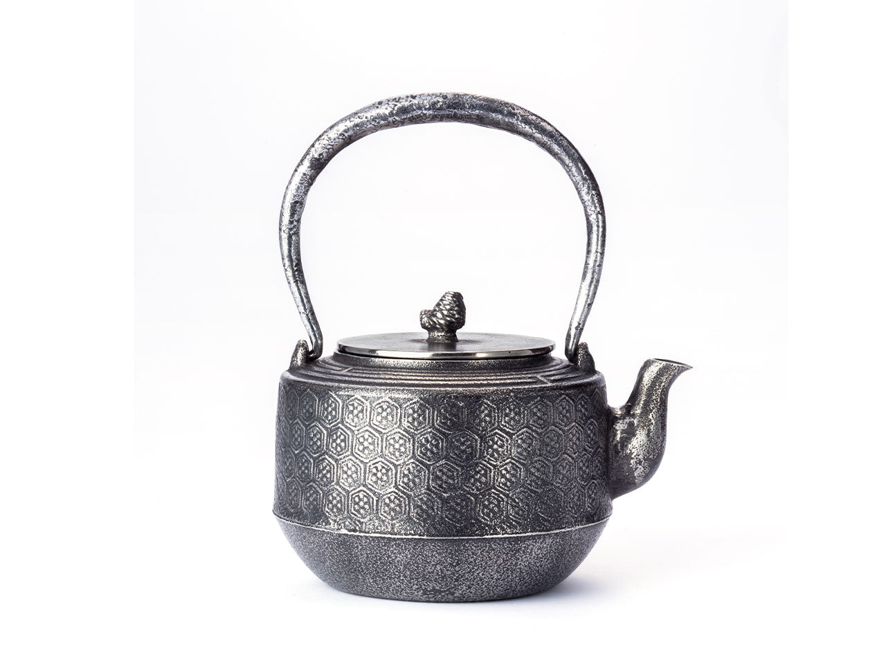 Tea supplies, Iron sand kettle with shoulders, Turtle shell pattern 1.2L - Seiko Sato, Yamagata cast iron, Metalwork